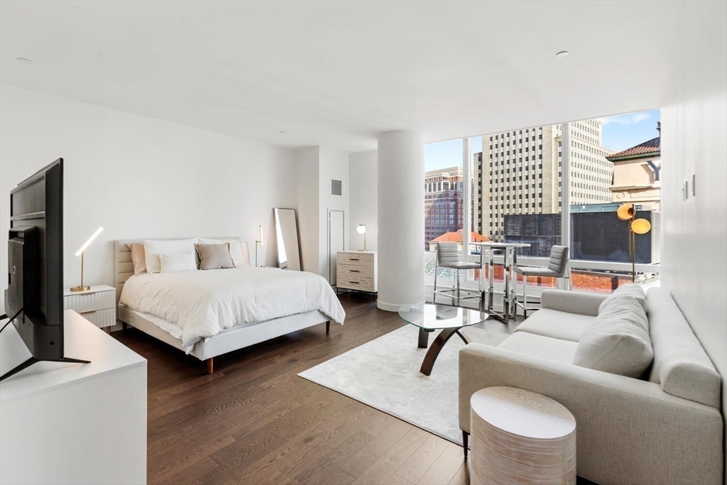 430 Stuart St # 18 Unit: 15-18