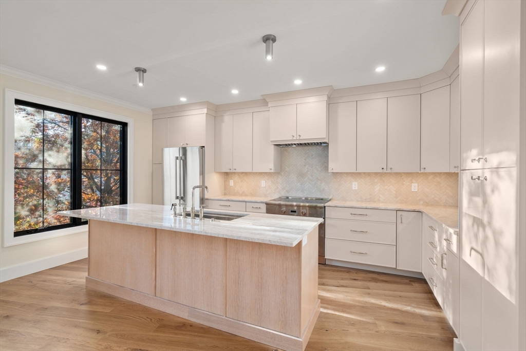 34 Vinton Street # 2A