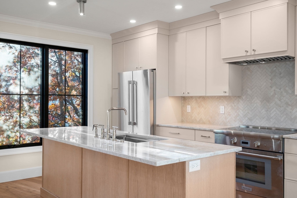 34 Vinton Street # 2A