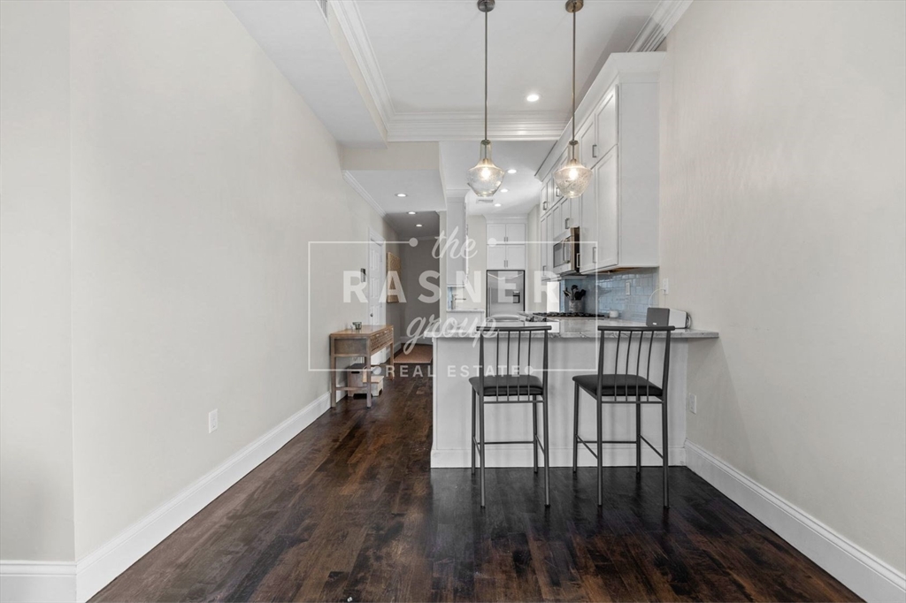 366 West Broadway # 4