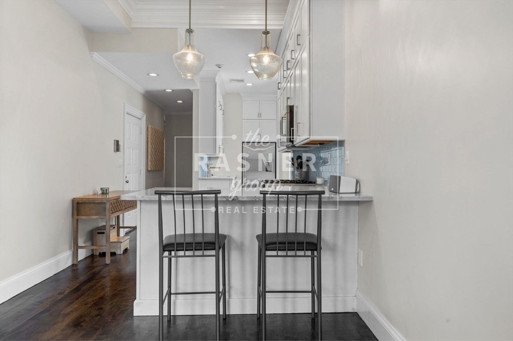 366 West Broadway # 4