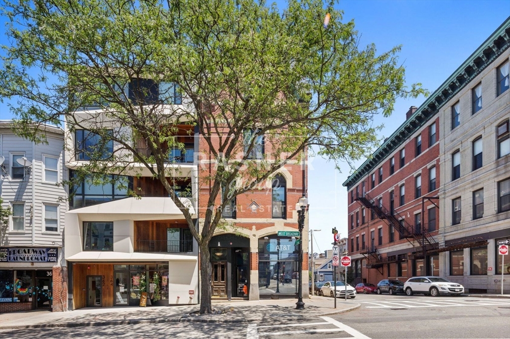 366 West Broadway # 4