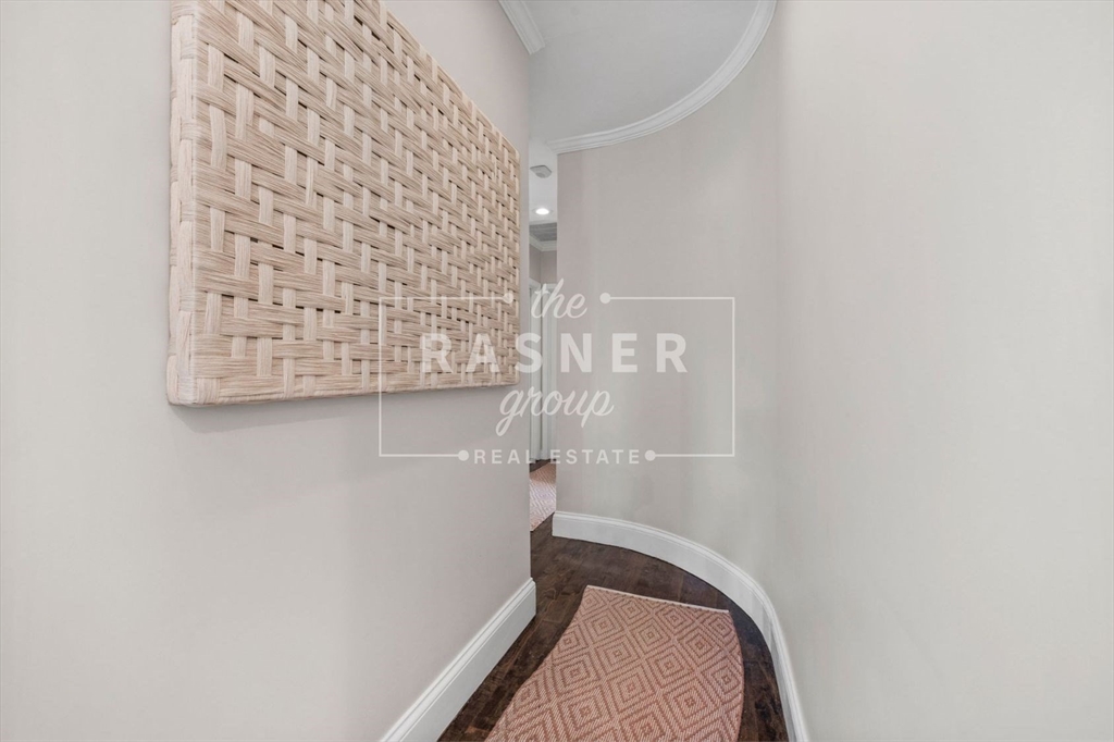 366 West Broadway # 4