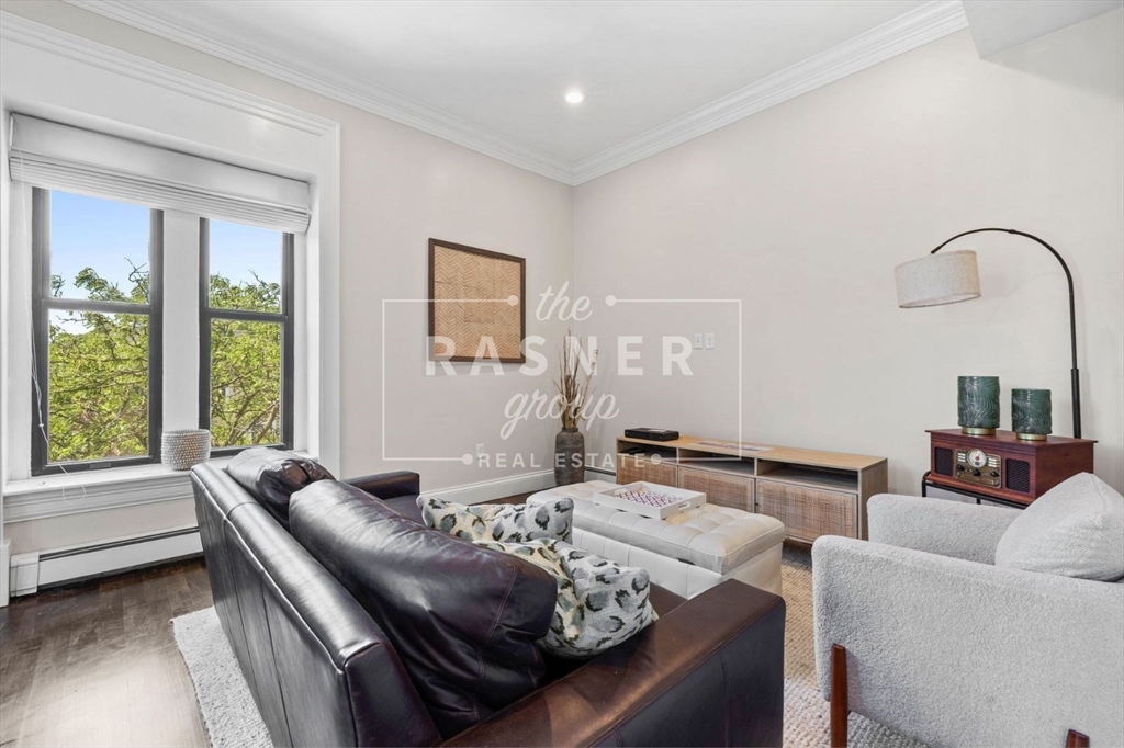 366 West Broadway # 4