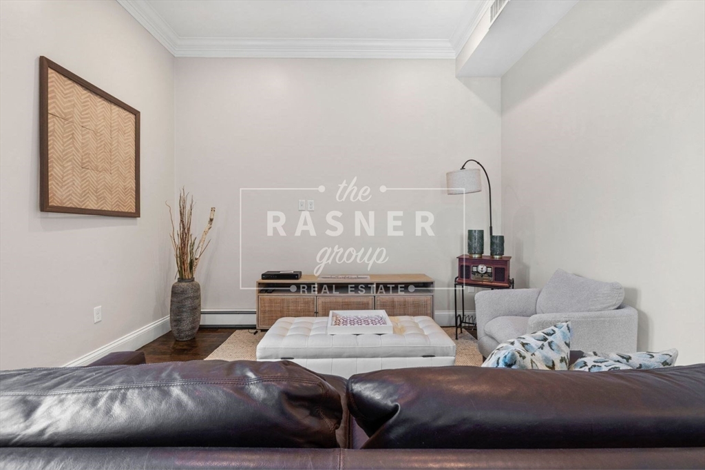 366 West Broadway # 4