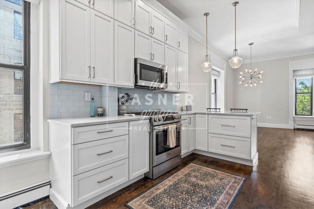 366 West Broadway # 4