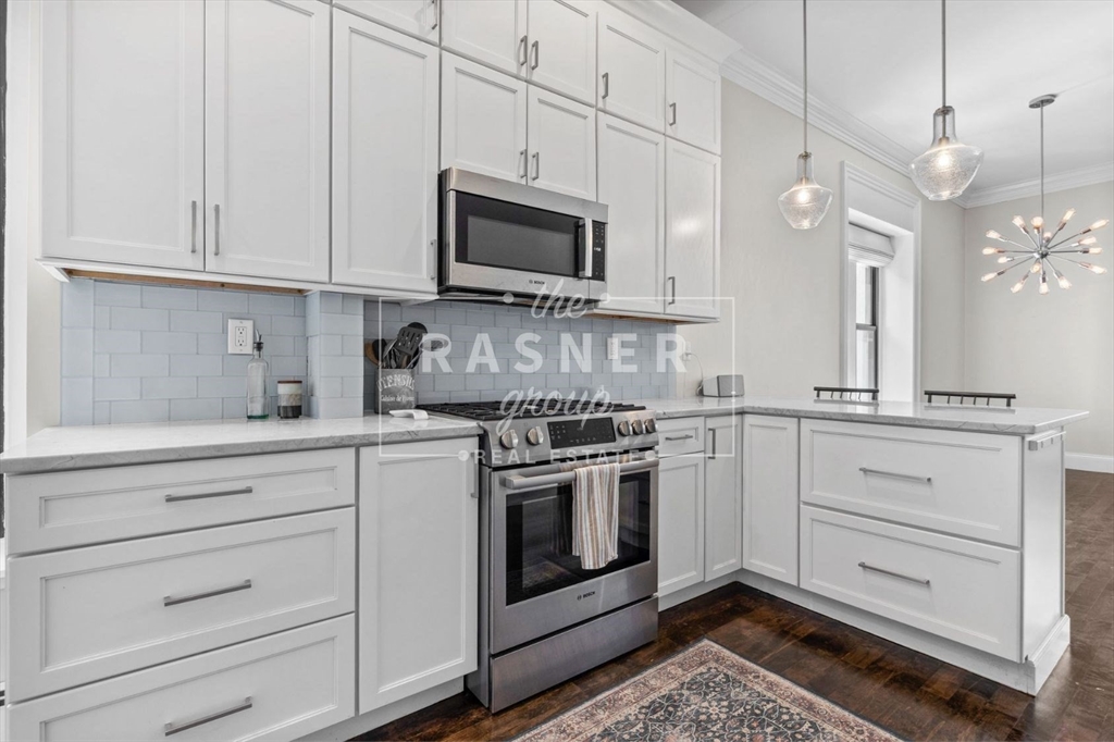 366 West Broadway # 4