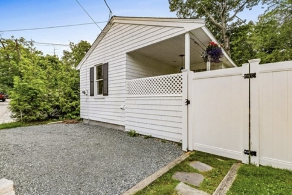 92 Atlantic - Cottage