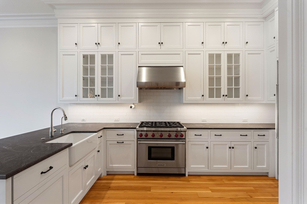 64 Commonwealth Ave # 5