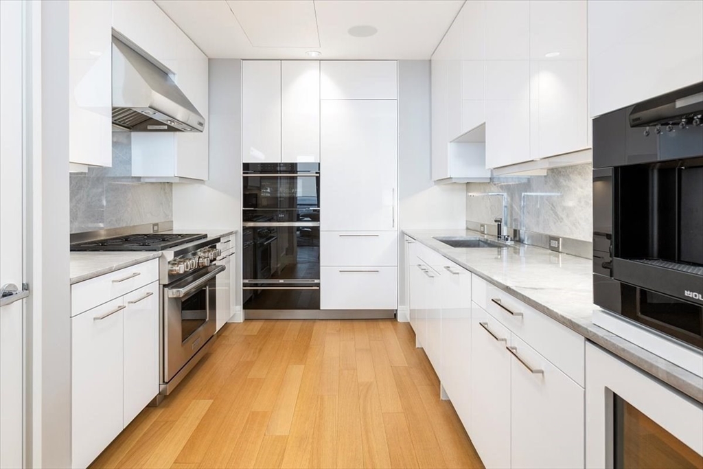 1 Dalton St # 5402