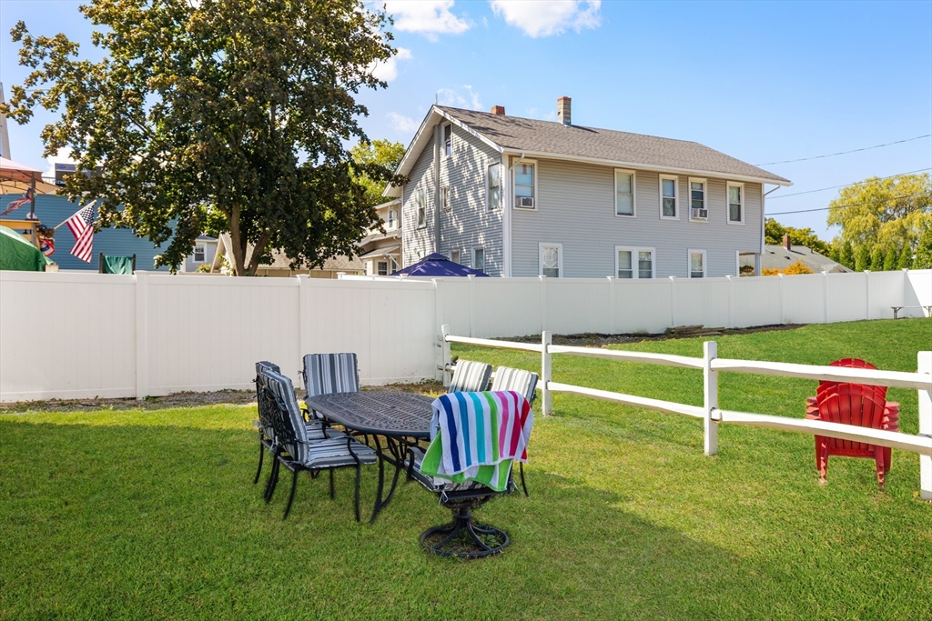 242 Atlantic Ave # 2