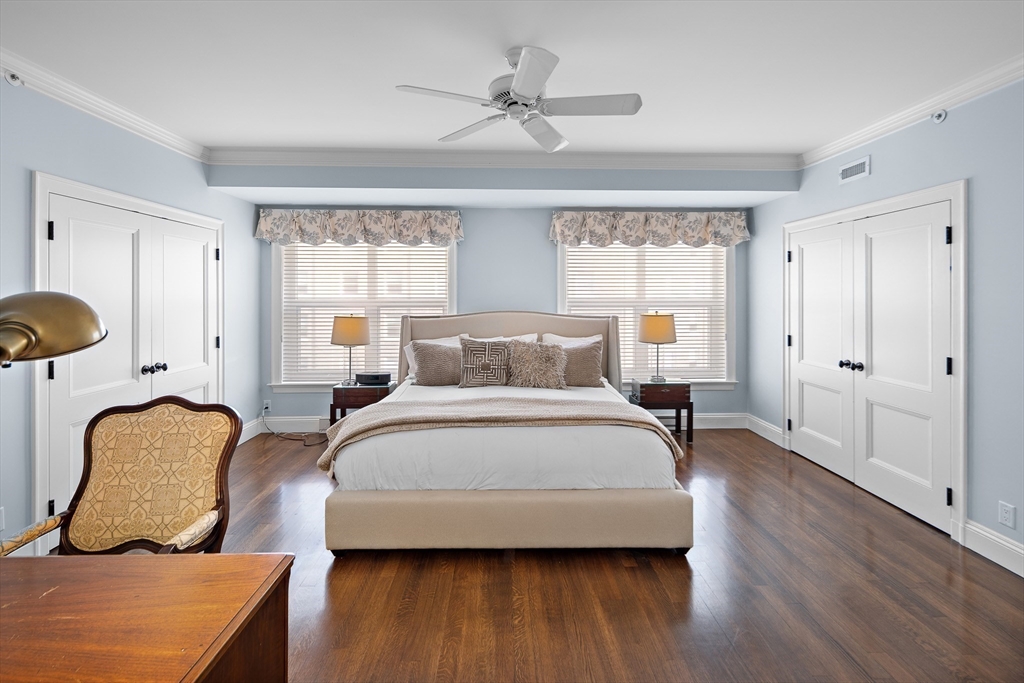 300 Boylston St # 909