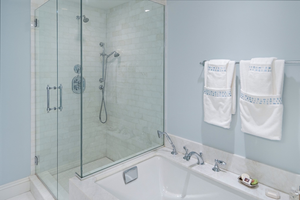 300 Boylston St # 909