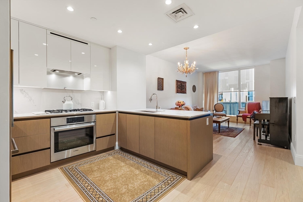 380 Harrison Ave # 1126