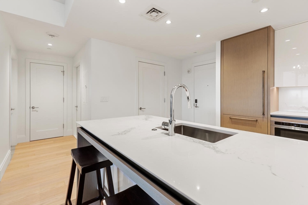 380 Harrison Ave # 1126