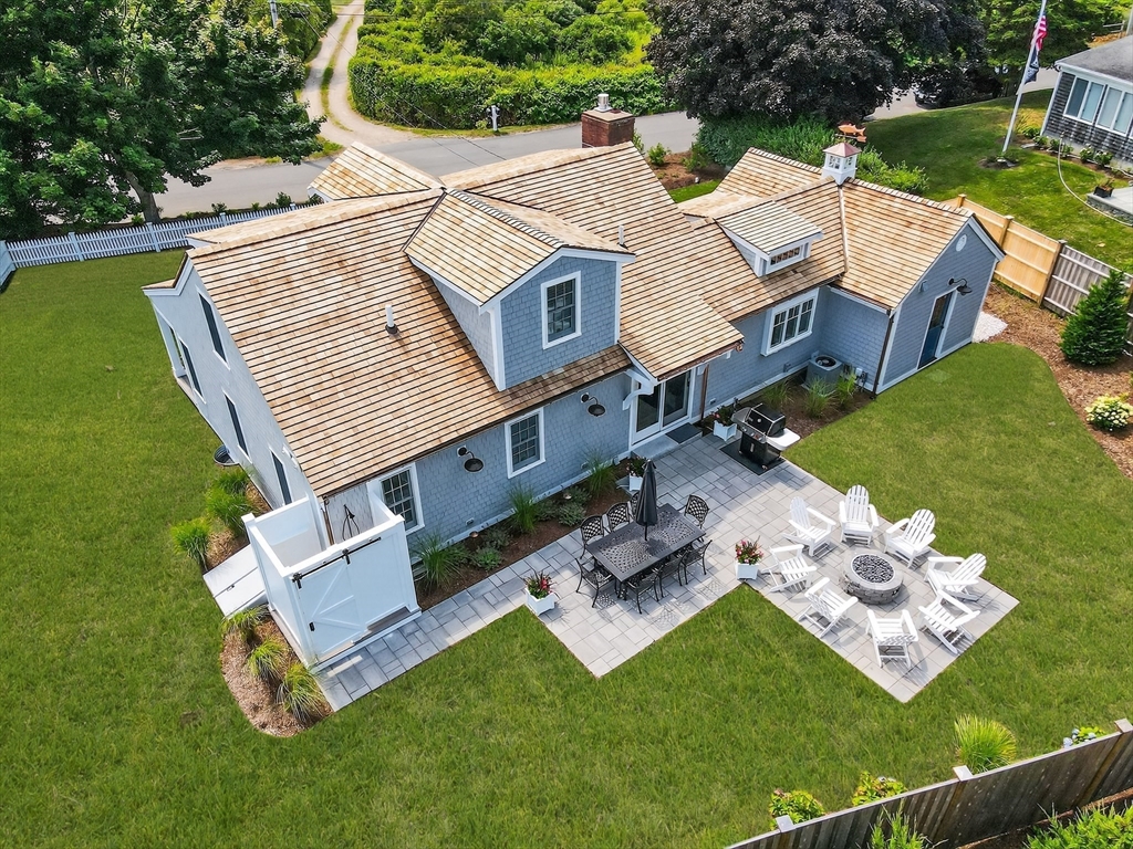 101 Oyster Pond Furlong St