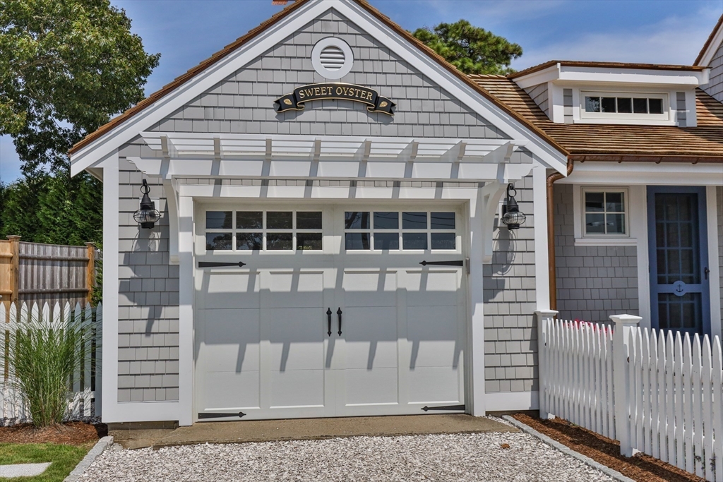 101 Oyster Pond Furlong St