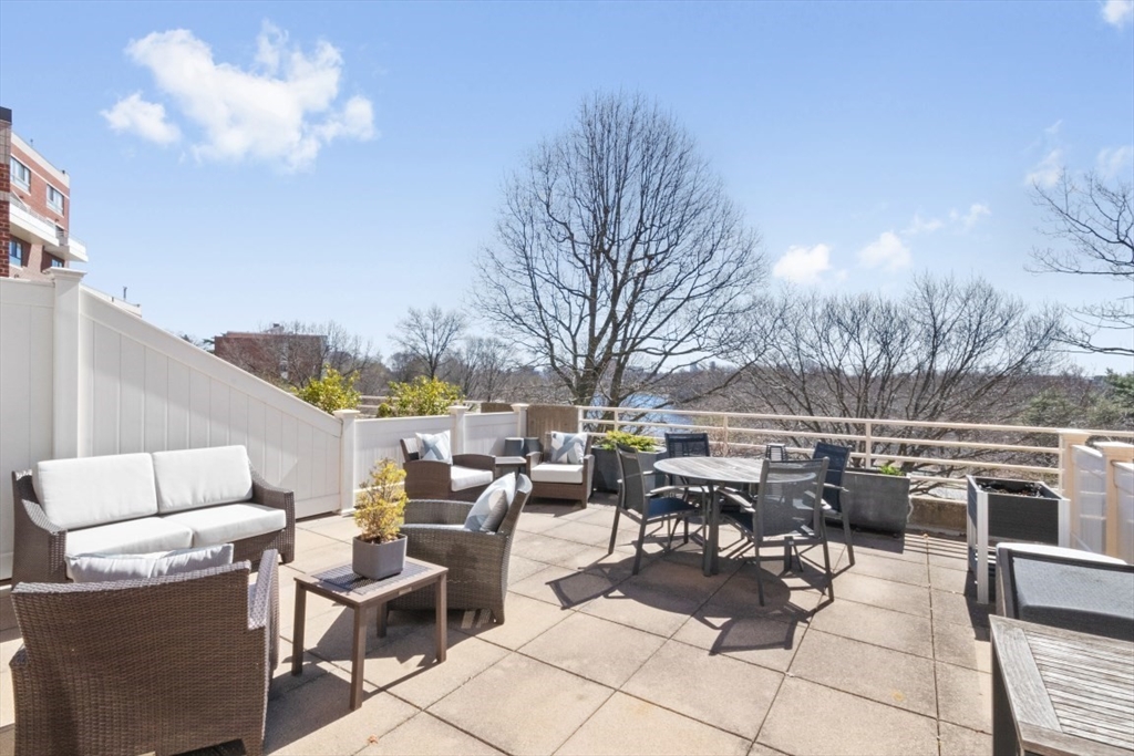 199 Coolidge Avenue # 105