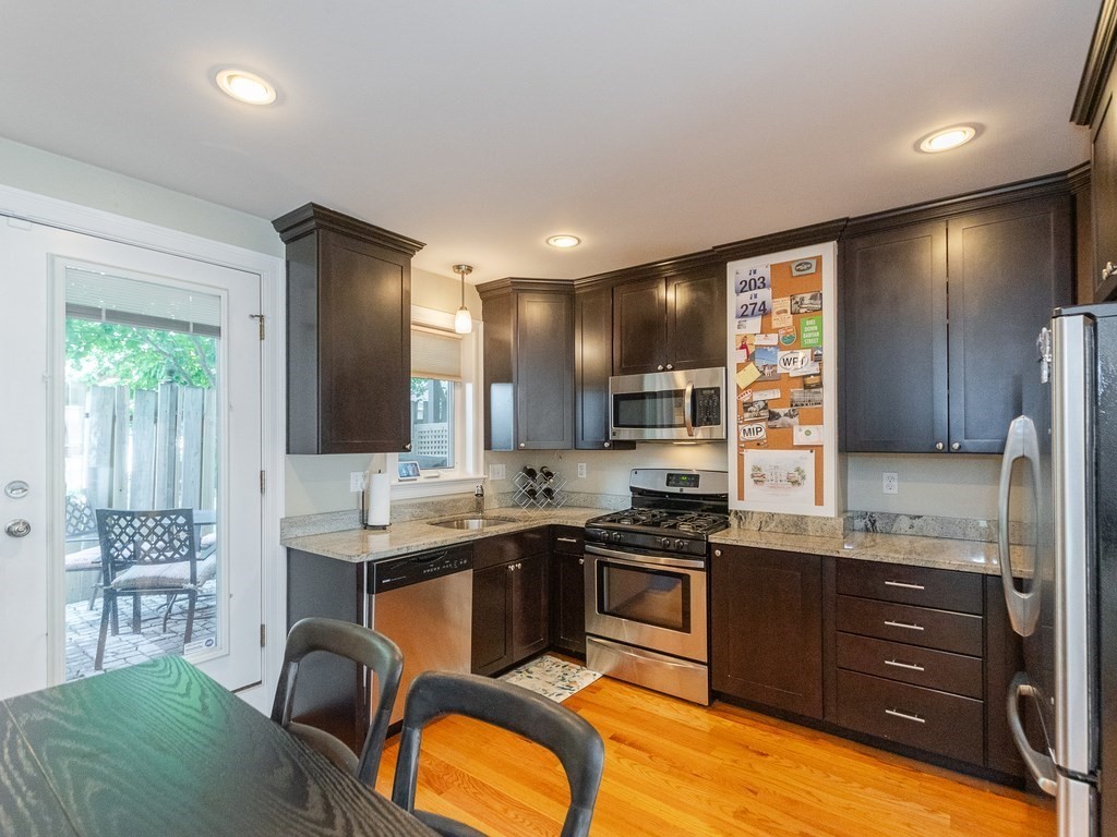 13 Russell St # 1