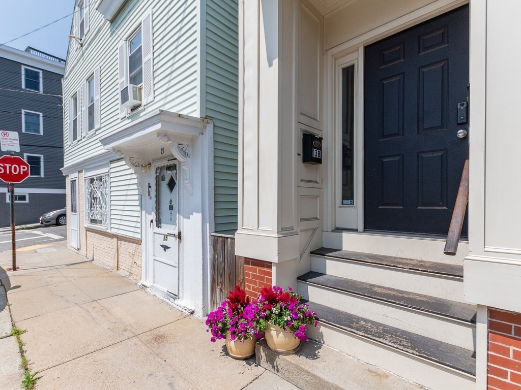 13 Russell St # 1