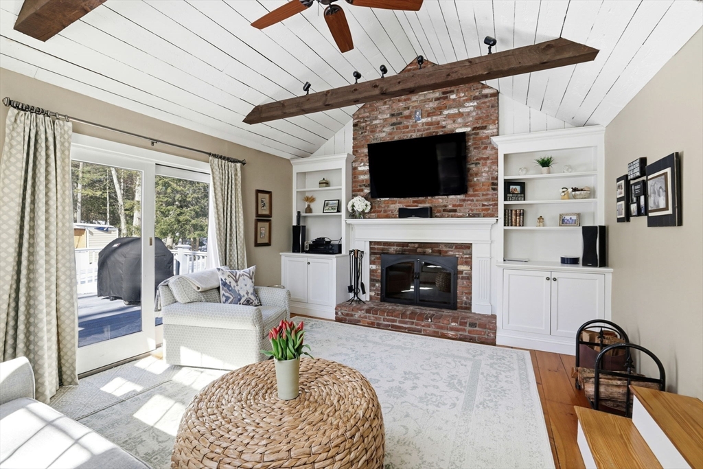 23 John Neil Dr
