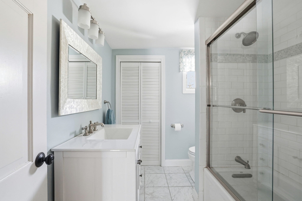 23 John Neil Dr