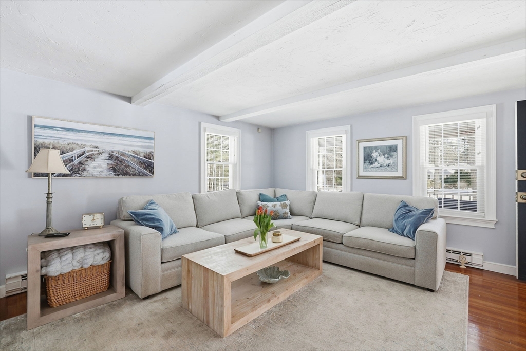 23 John Neil Dr