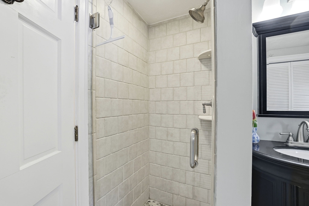 23 John Neil Dr