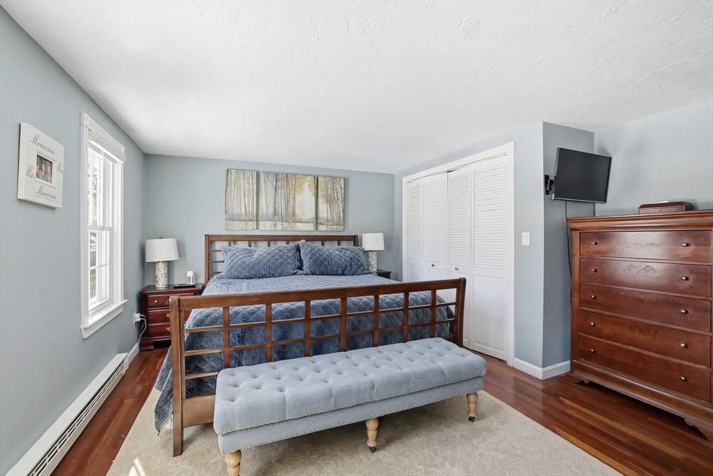 23 John Neil Dr