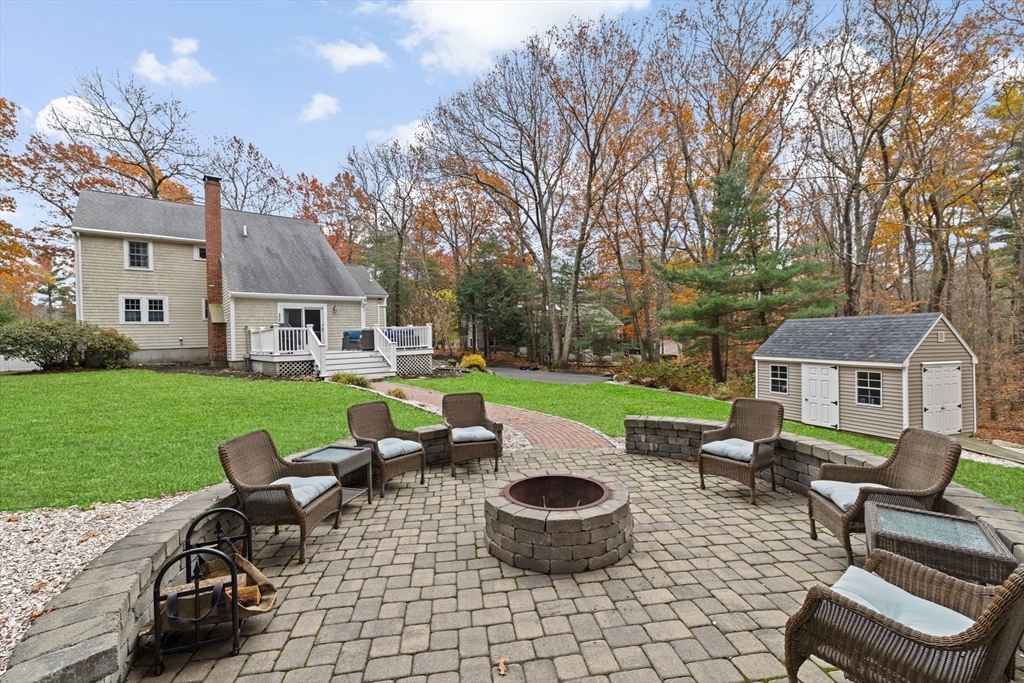23 John Neil Dr