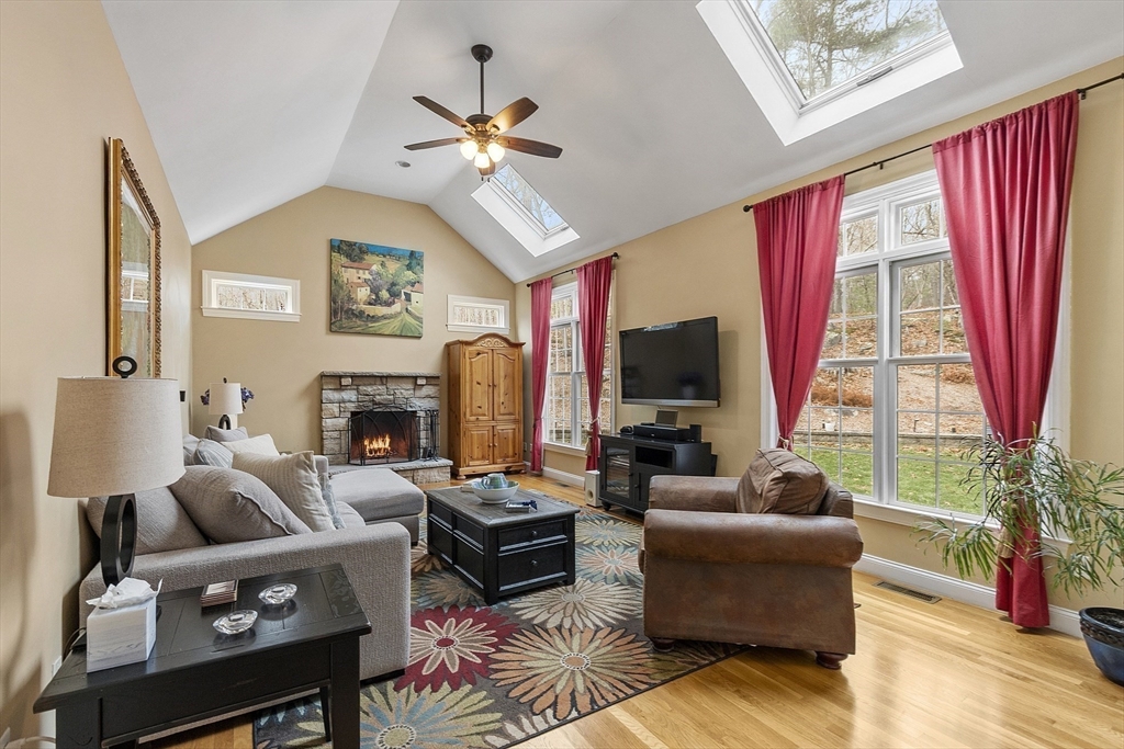 11 Sholan Circle