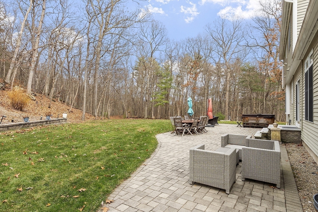 11 Sholan Circle