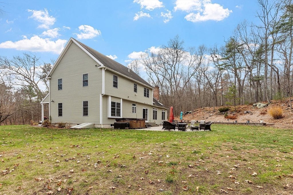 11 Sholan Circle