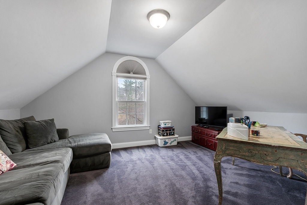 11 Sholan Circle