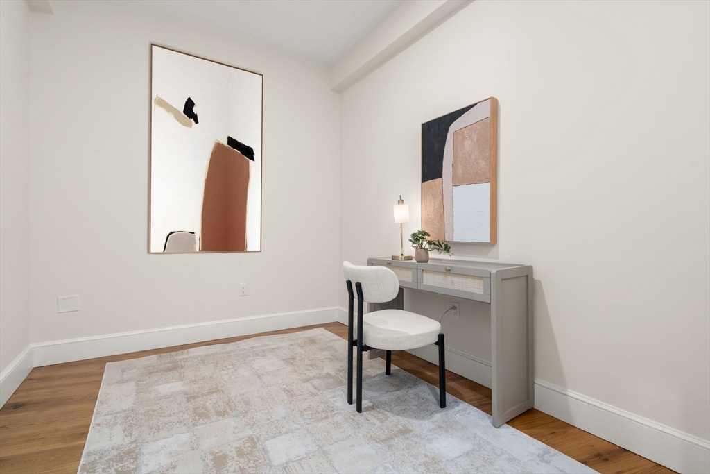 34 Vinton Street Unit: PH4