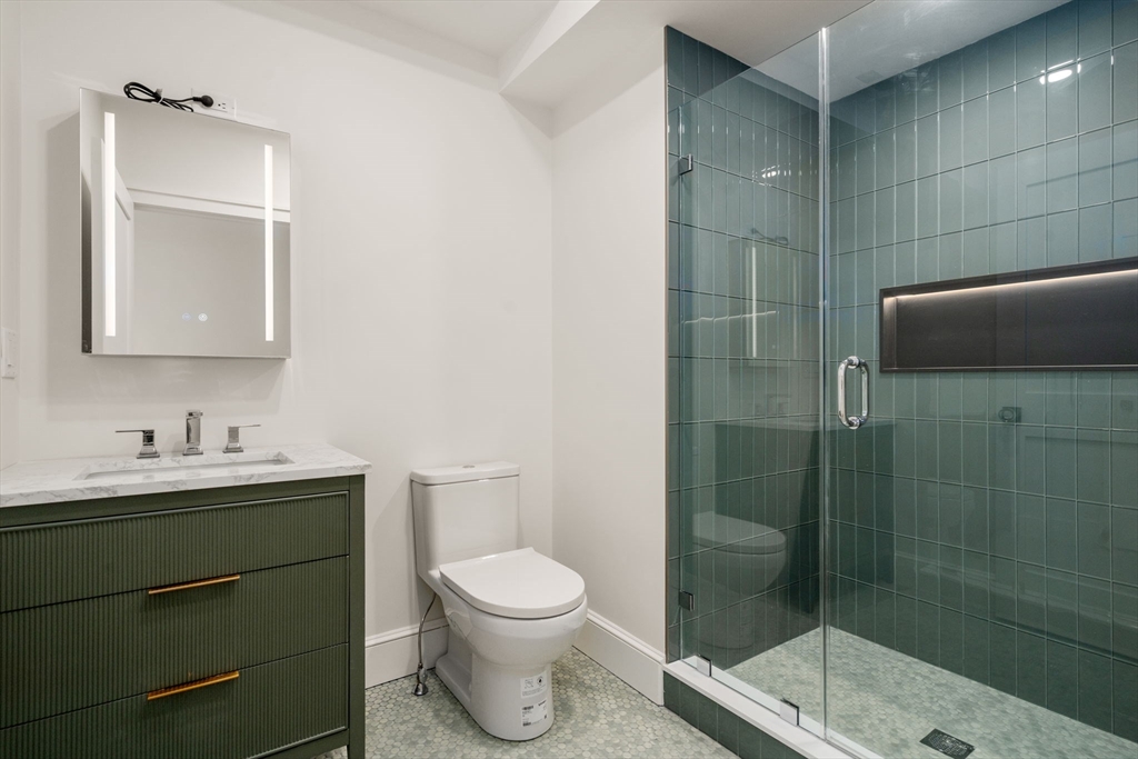 34 Vinton Street # 1