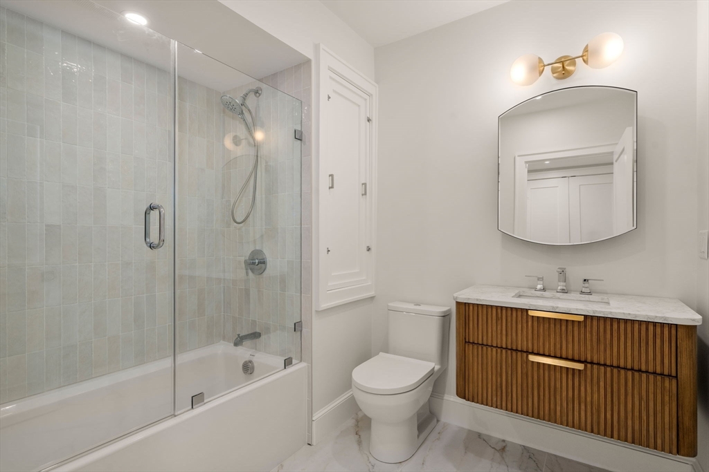 34 Vinton Street # 1