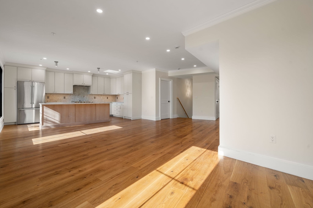 34 Vinton Street # 1