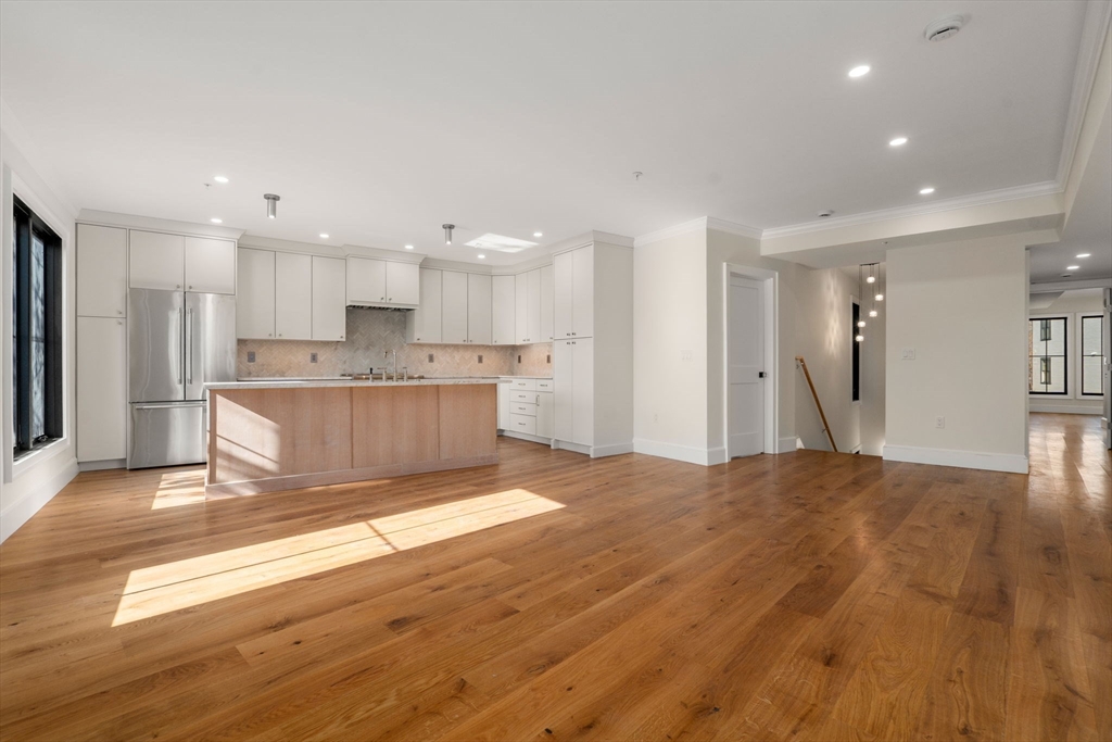 34 Vinton Street # 1