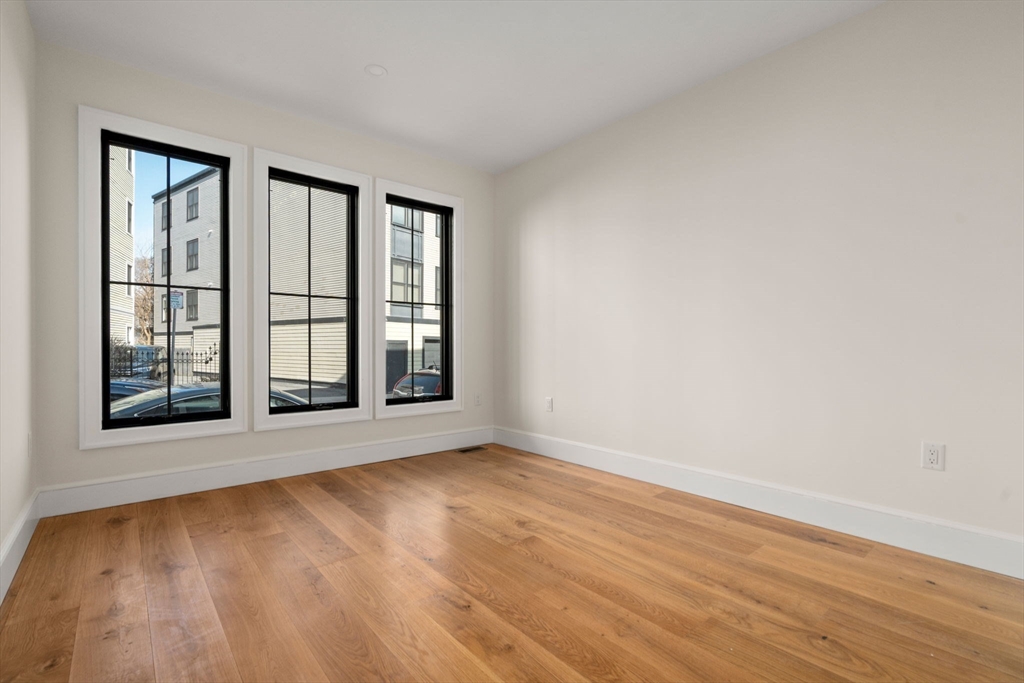 34 Vinton Street # 1