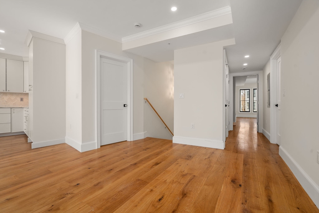 34 Vinton Street # 1