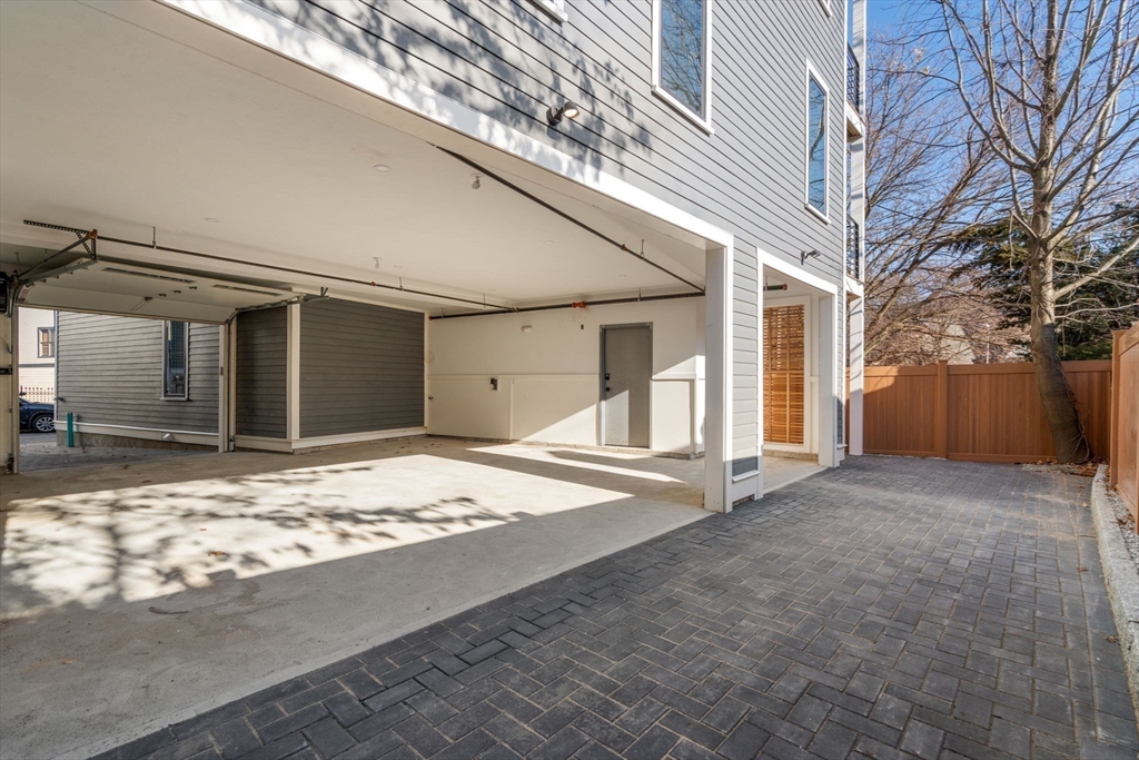 34 Vinton Street # 1