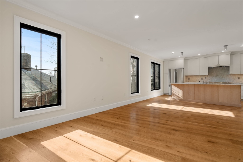 34 Vinton Street # 1