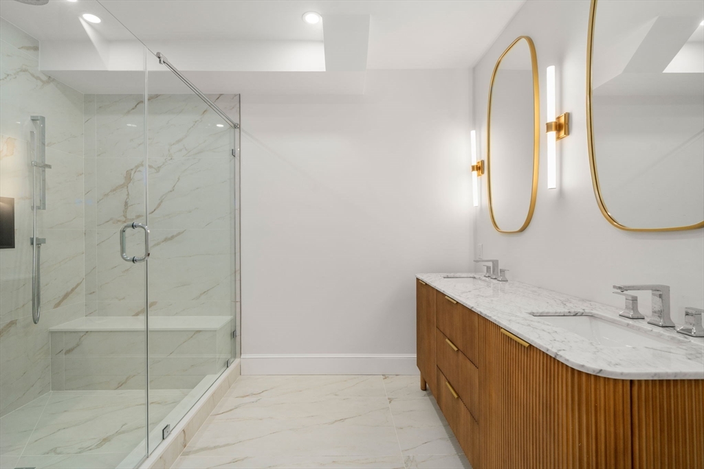 34 Vinton Street # 1