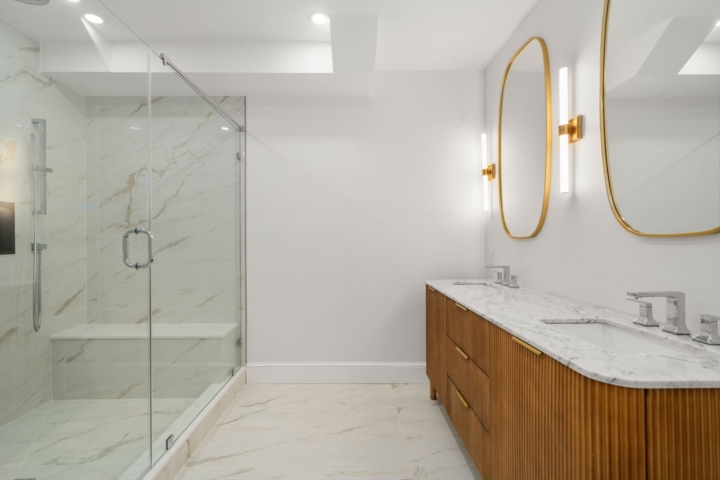 34 Vinton Street # 1