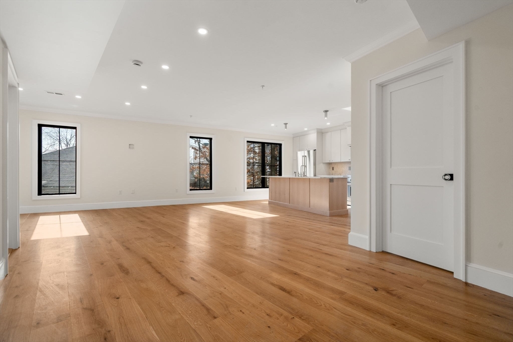 34 Vinton Street # 1