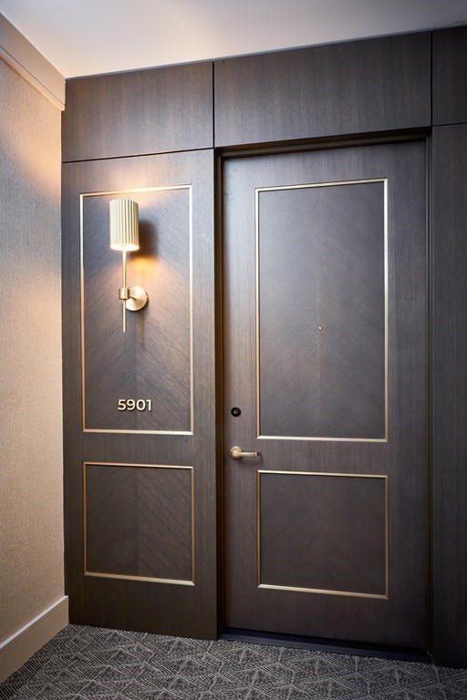 240 Devonshire Street # 3910
