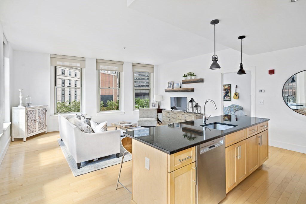 70 Lincoln St # L412