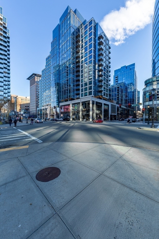 135 Seaport Blvd # 1607