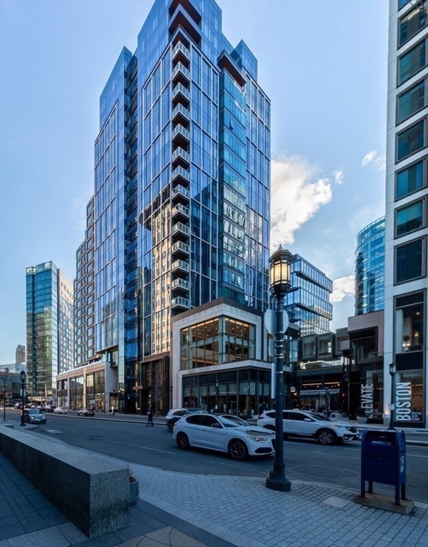 135 Seaport Blvd # 1607